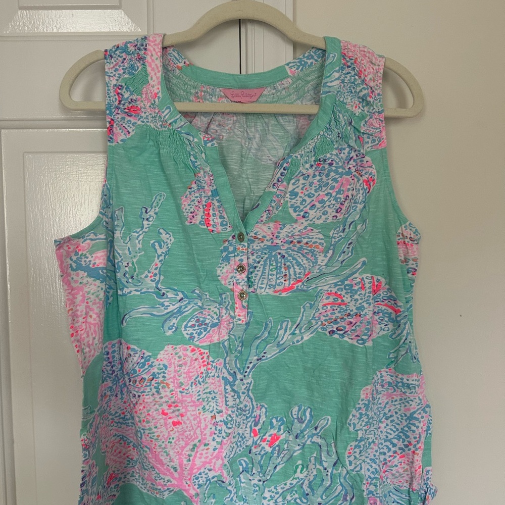 Lilly Pulitzer Essie Top in Minty Fresh Fansea Shells XL